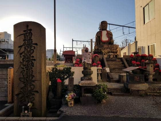 Kubi-kiri Jizo at Kozukappara Execution Grounds - dark tourism tokyo