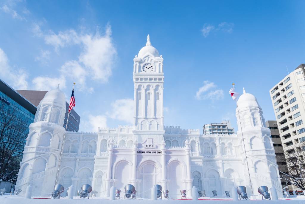 Sapporo Snow Festival - sculpture of building